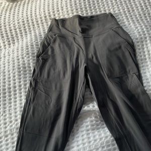 Lululemon align jogger size 4